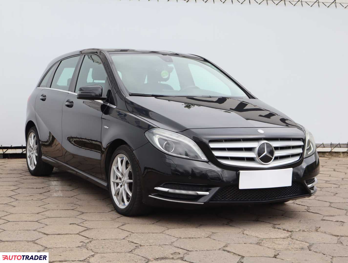 Mercedes B-klasa 2012 1.8 134 KM Mercedes B-klasa 2012 1.8 134 KM