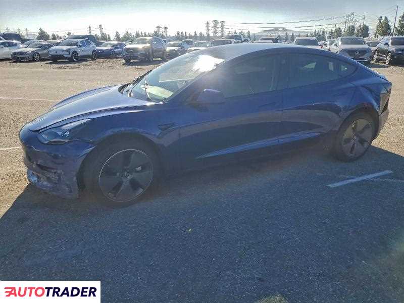 Tesla Model 3 2023