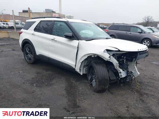 Ford Explorer 2023 3