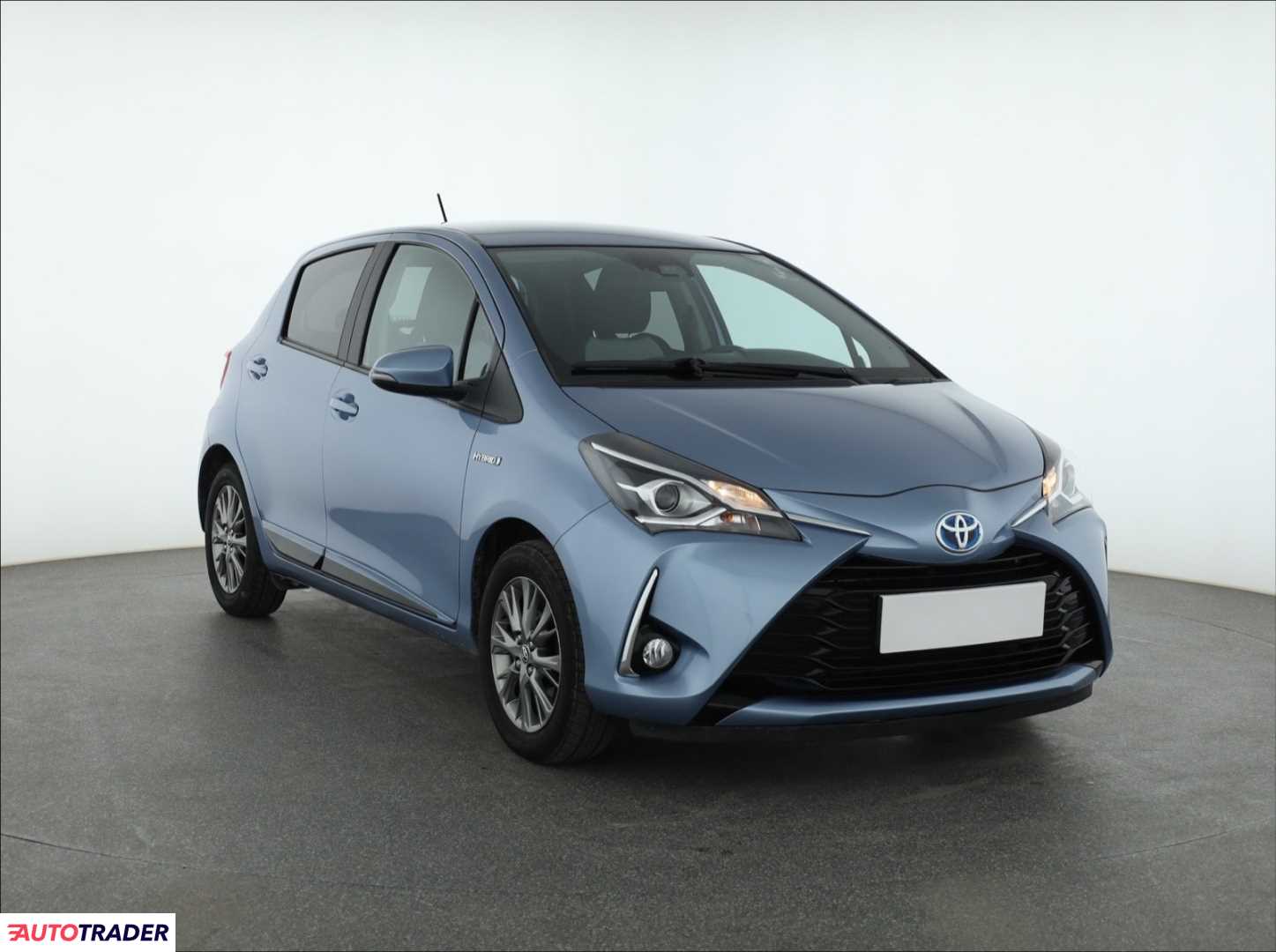 Toyota Yaris 1.5 99 KM 2017r. (Piaseczno)