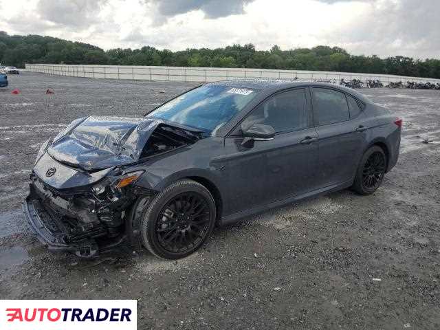 Toyota Camry 2025 2