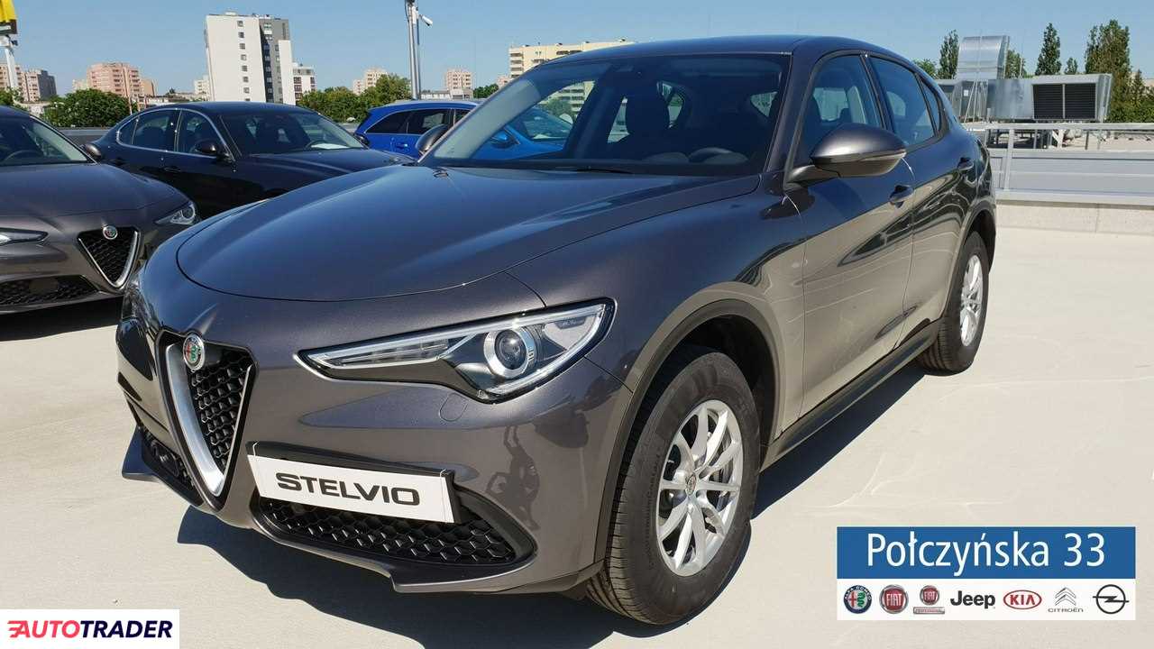 Alfa Romeo Stelvio 2019 2 200 KM Alfa Romeo Stelvio 2019 2 200 KM