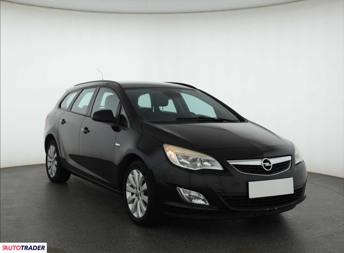 Opel Astra 2011 1.4 138 KM