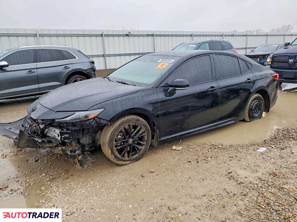 Toyota Camry 2025 2