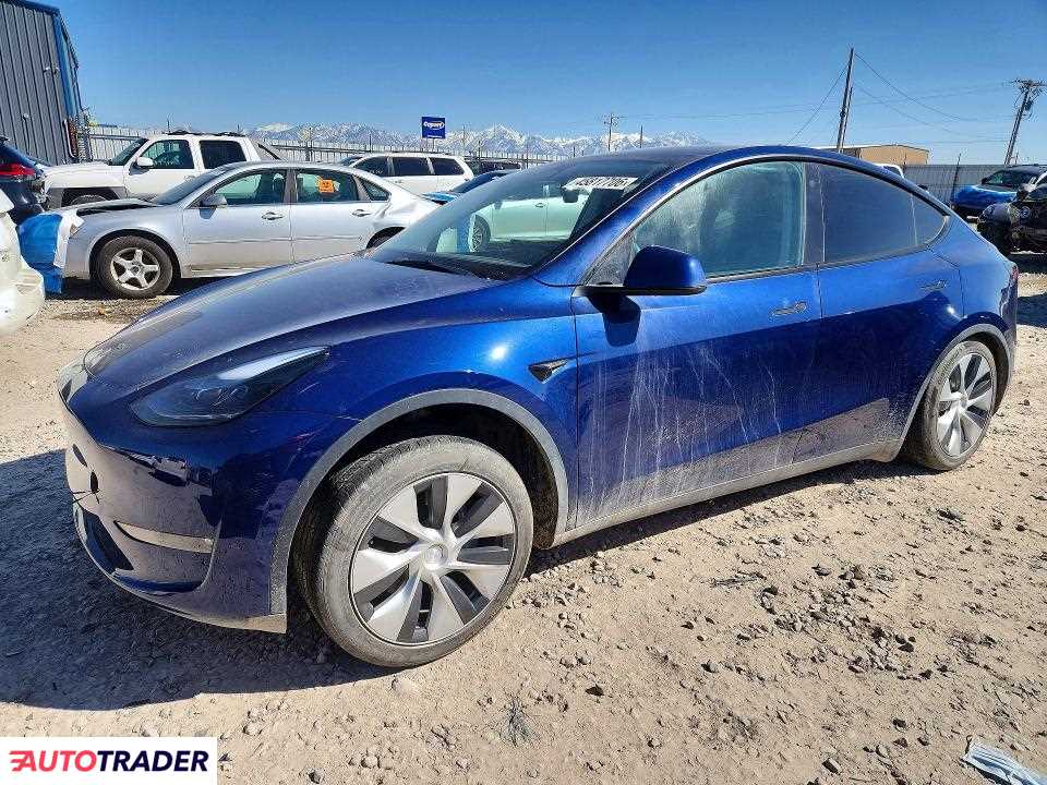 Tesla Model Y 2023