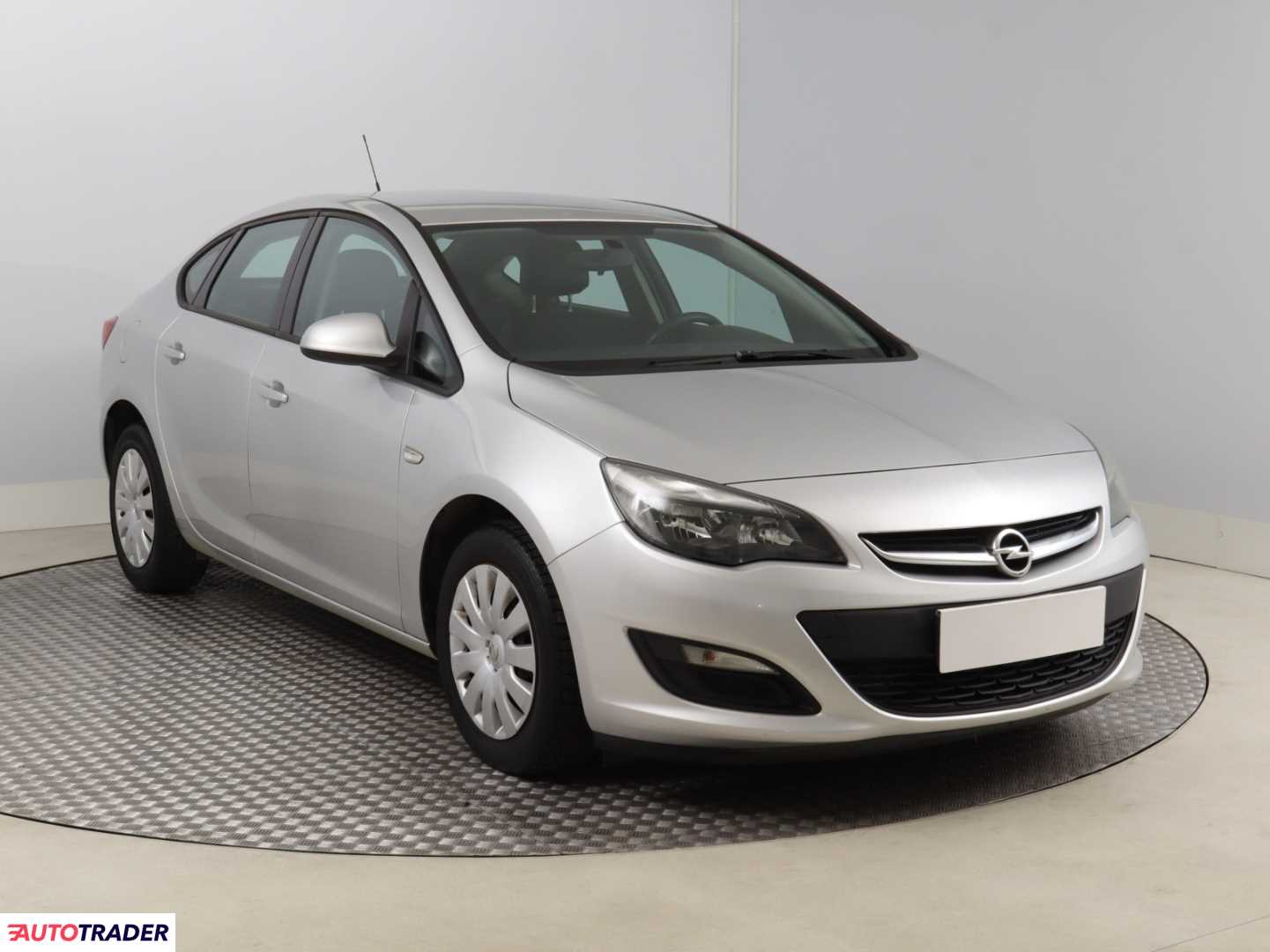 Opel Astra 2017 1.6 113 KM