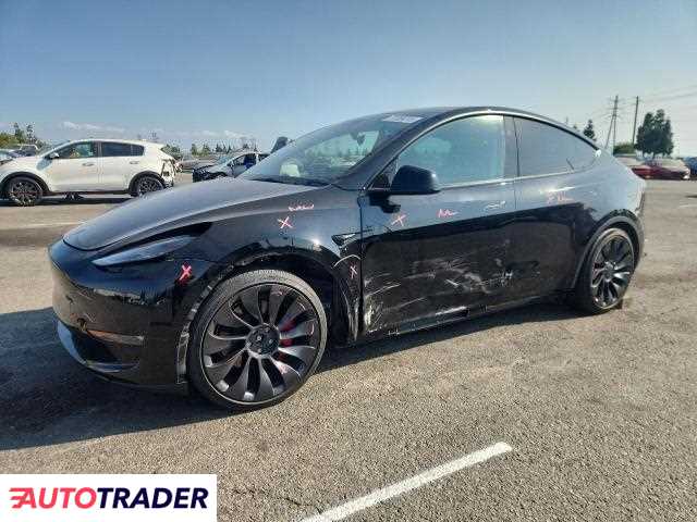 Tesla Model Y 2024 Tesla Model Y 2024