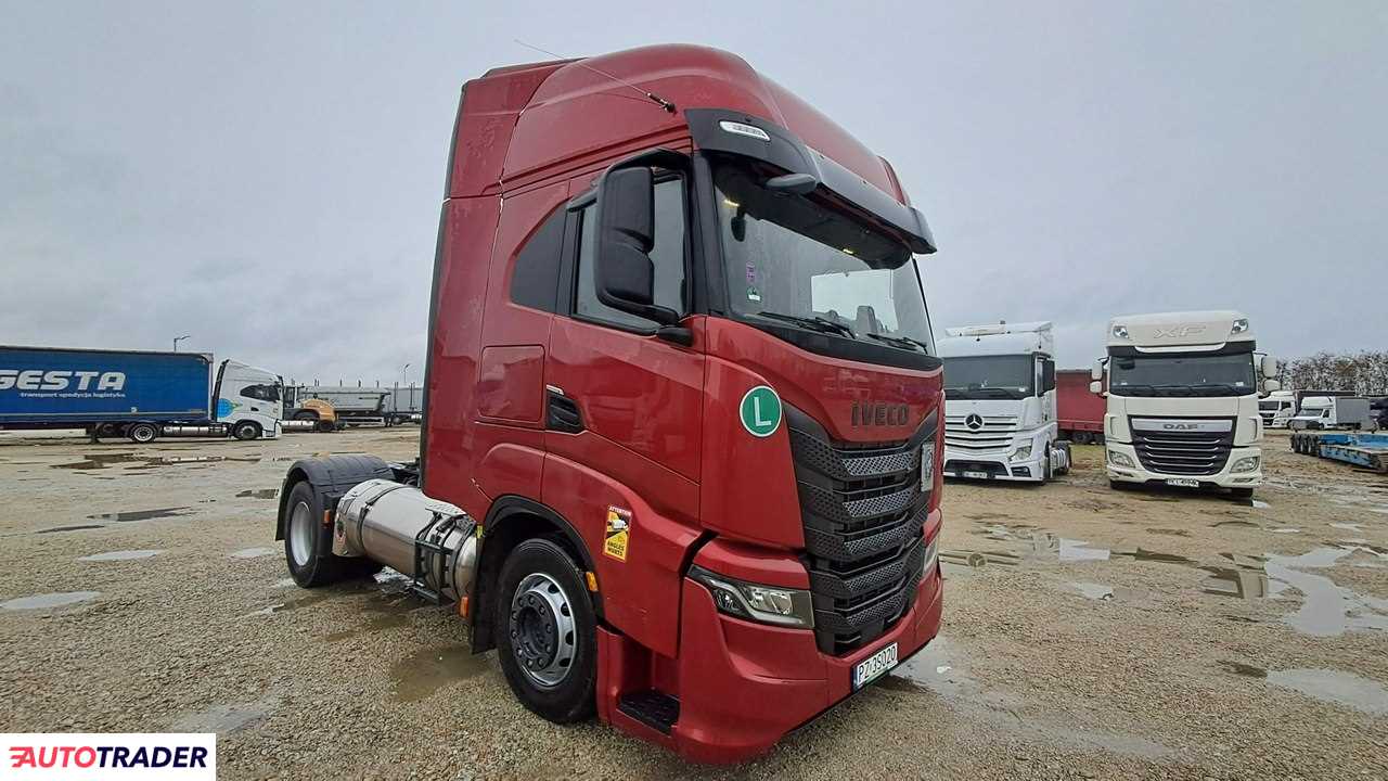 Iveco AS440ST/P
