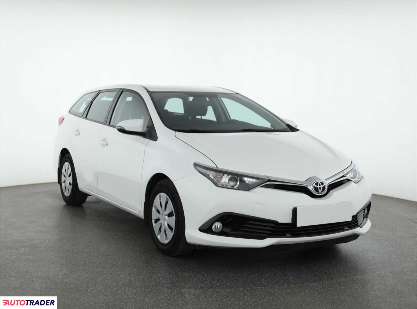 Toyota Auris 2018 1.3 97 KM