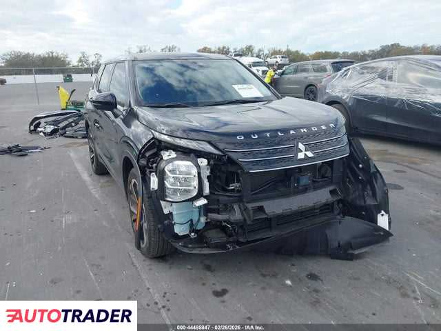 Mitsubishi Outlander 2024 2