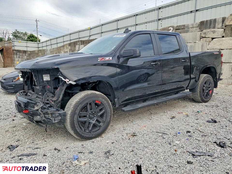 Chevrolet Silverado 2023 3
