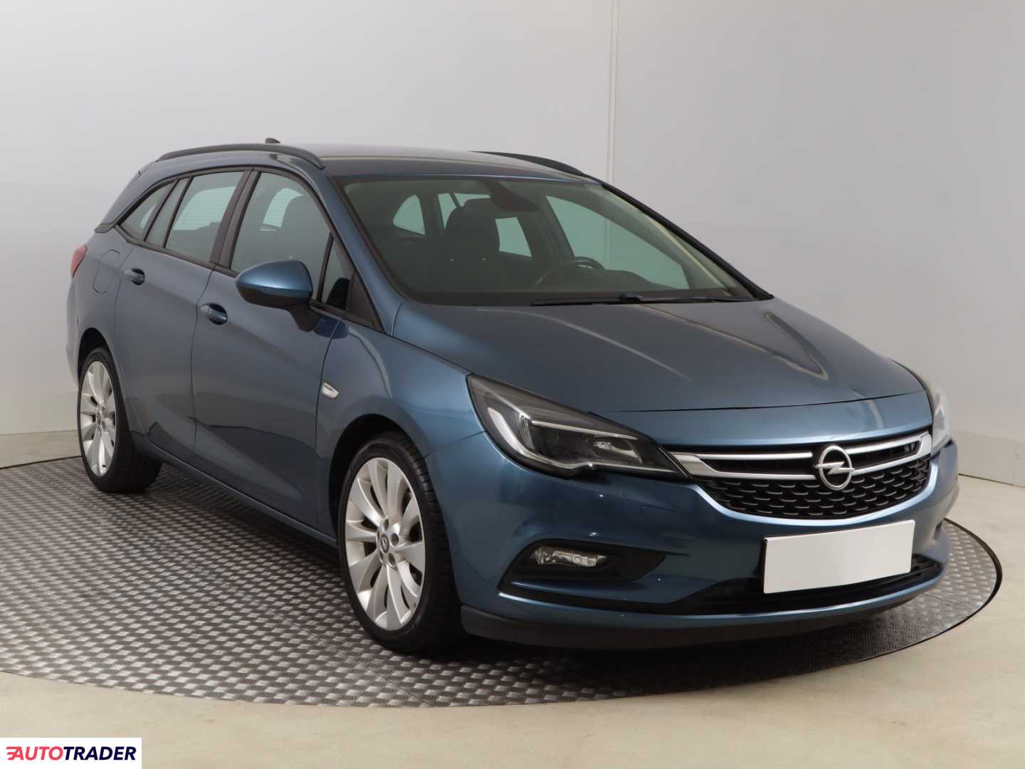 Opel Astra 2016 1.6 108 KM
