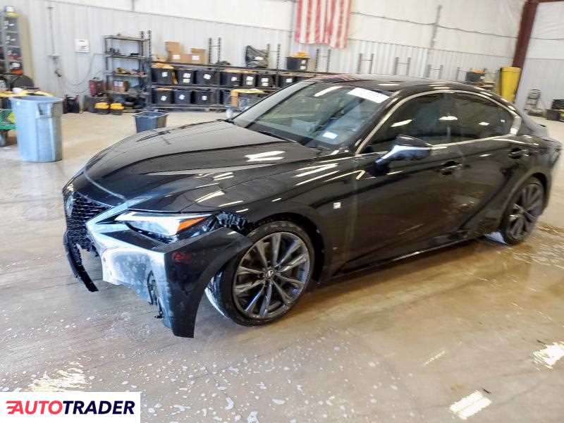 Lexus IS 2023 3
