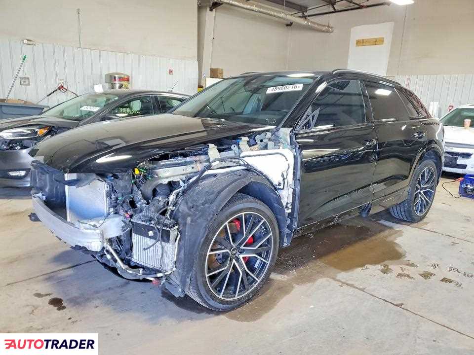 Audi Q8 2023 3