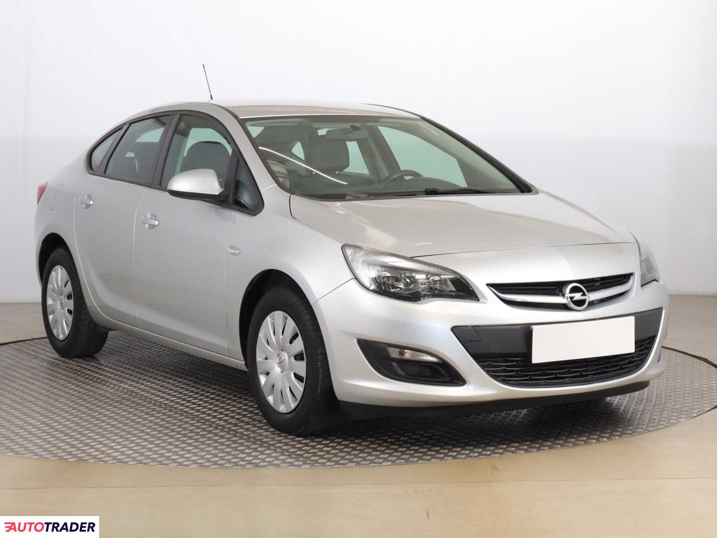 Opel Astra 2018 1.4 138 KM