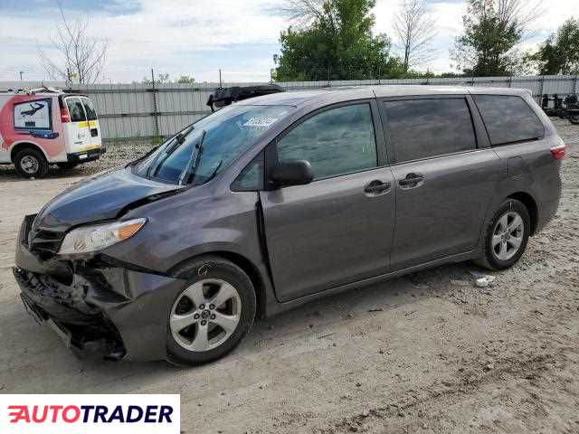 Toyota Sienna 3.0 benzyna 2019r. (APPLETON)