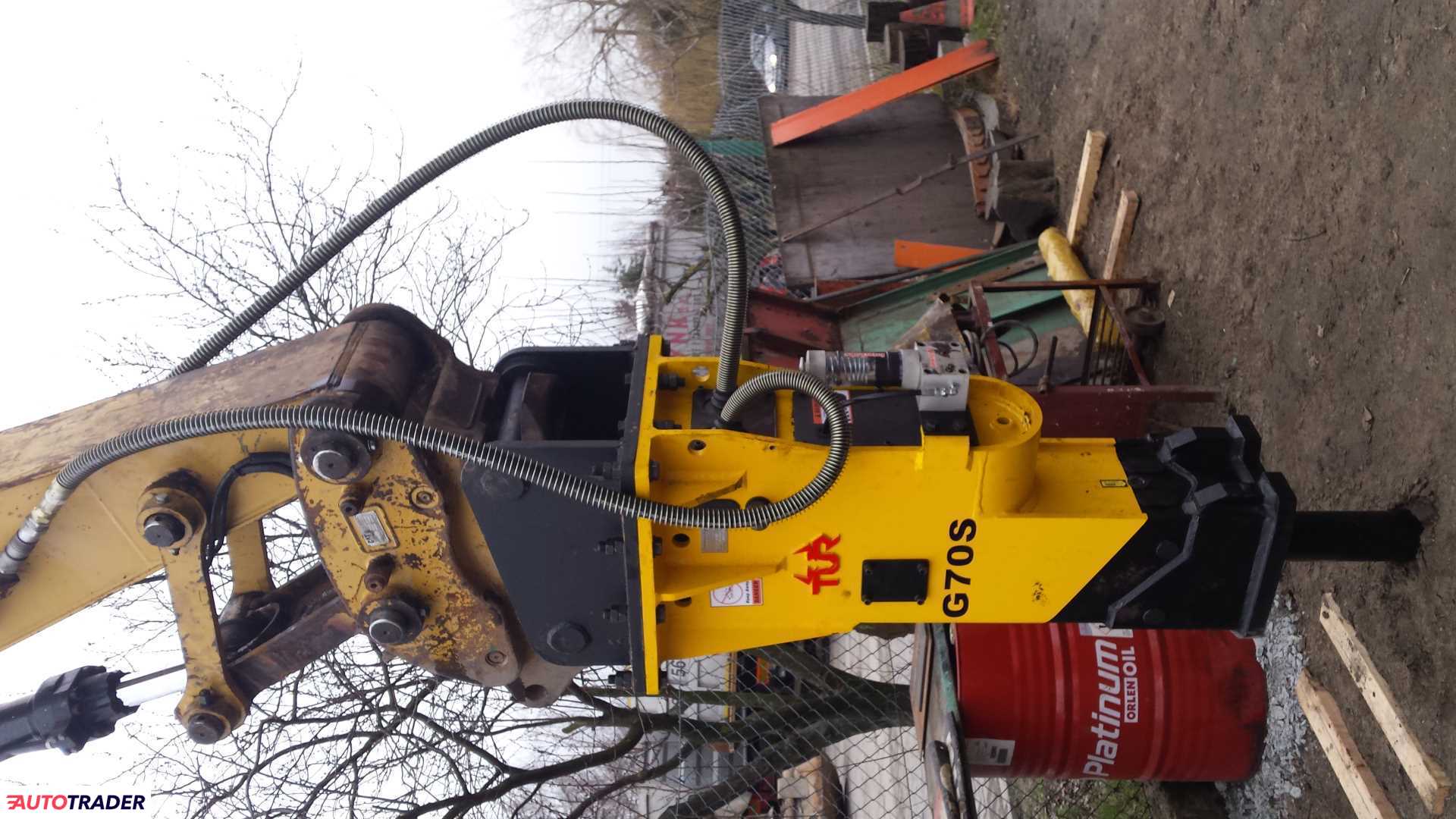 Młot wyburzeniowy TUR  G70S 1240kg