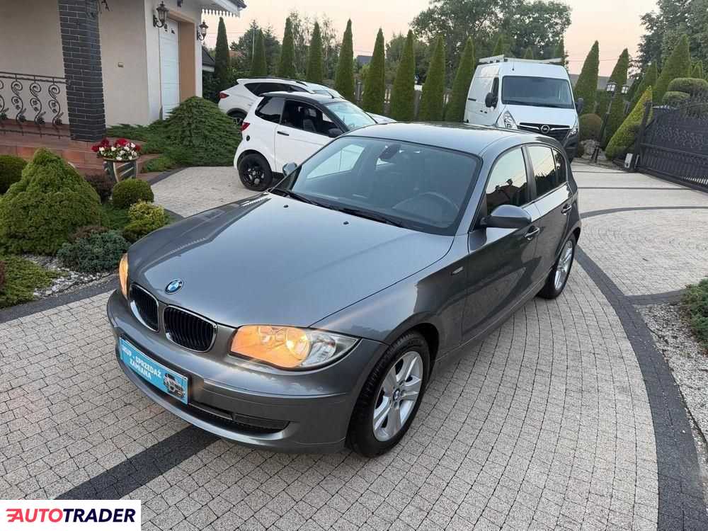 BMW 118 2010 2.0 143 KM