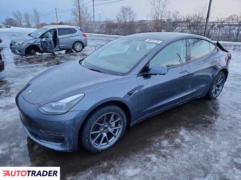 Tesla Model 3 2023