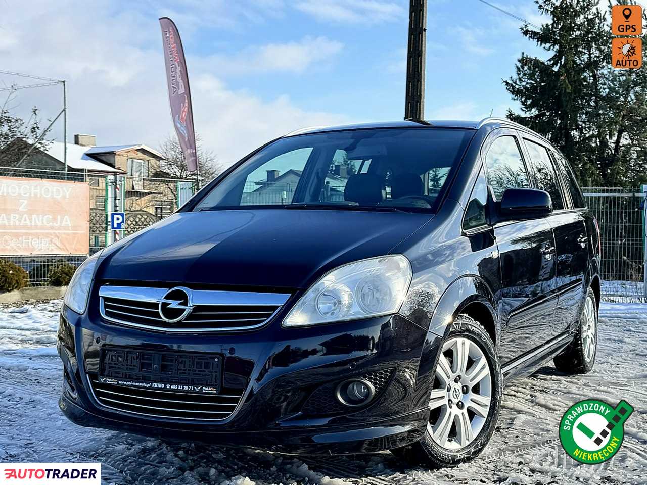 Opel Zafira 2010 1.8 140 KM