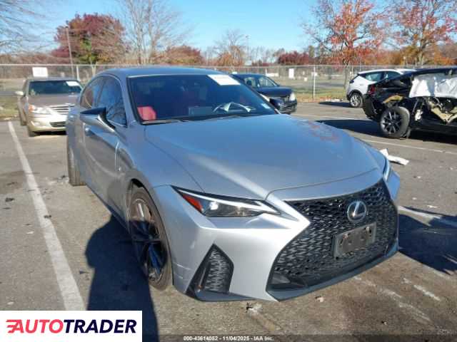 Lexus IS 2022 3