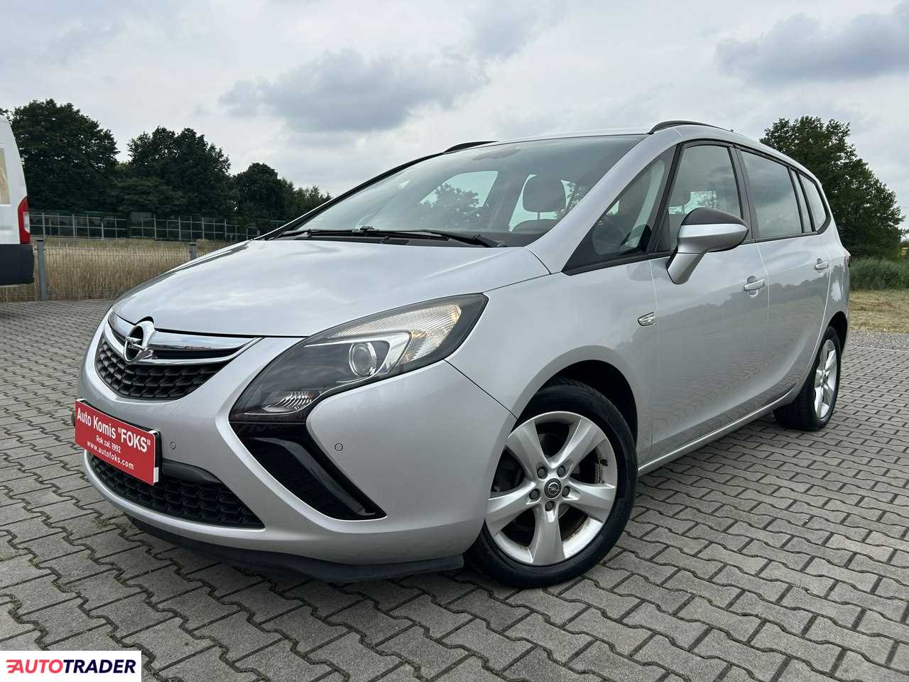 Opel Zafira 2012 1.4 140 KM
