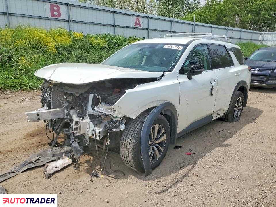 Nissan Pathfinder 2023 3