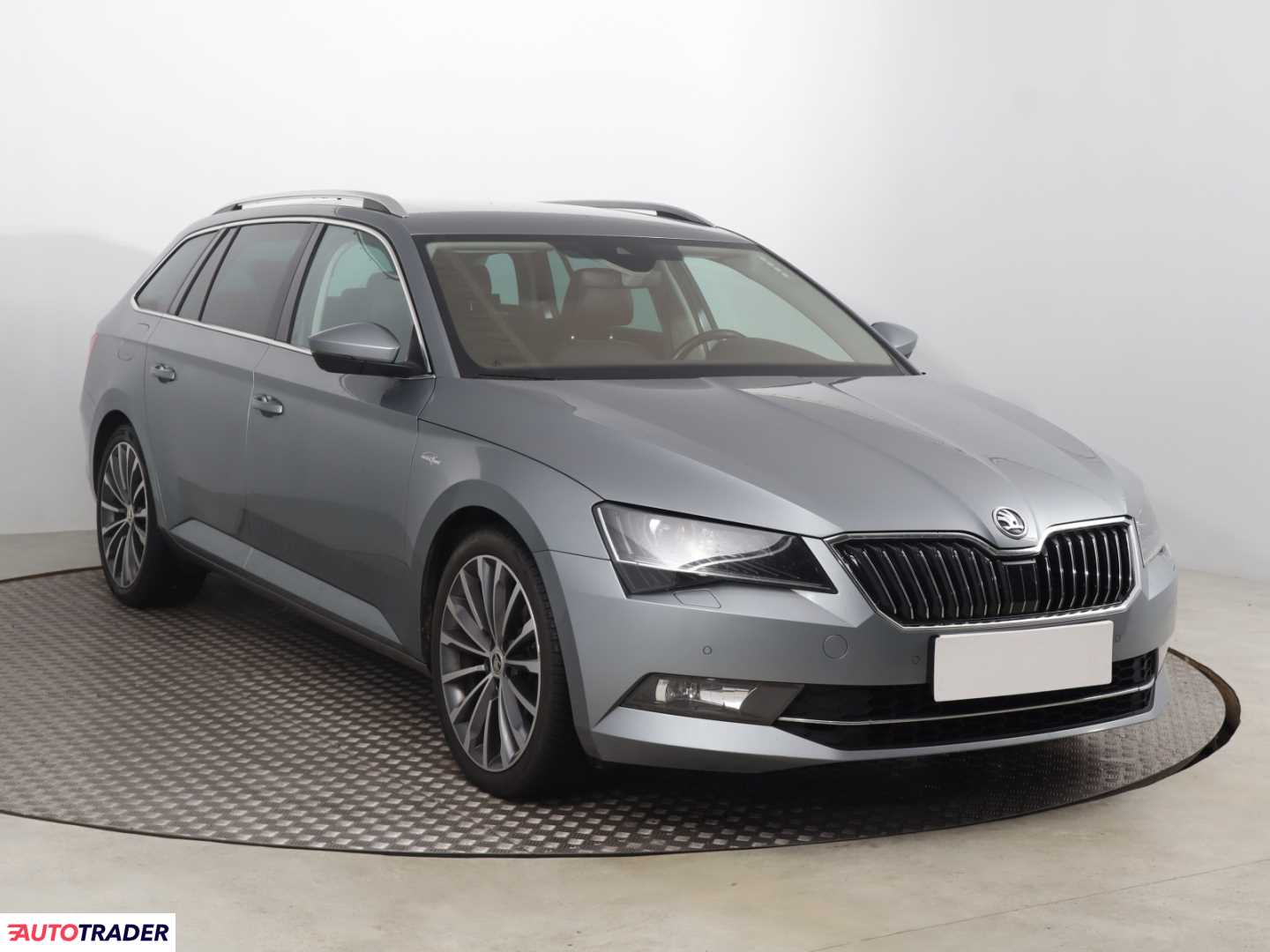 Skoda Superb 2015 2.0 187 KM