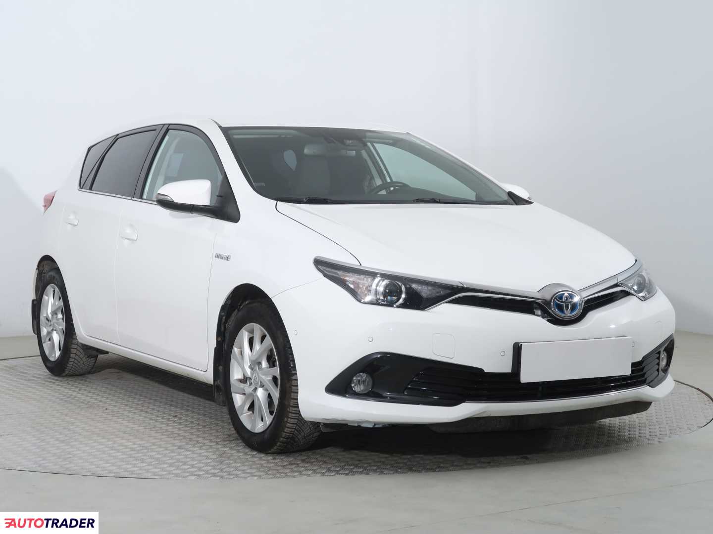 Toyota Auris 2016 1.8 134 KM Toyota Auris 2016 1.8 134 KM