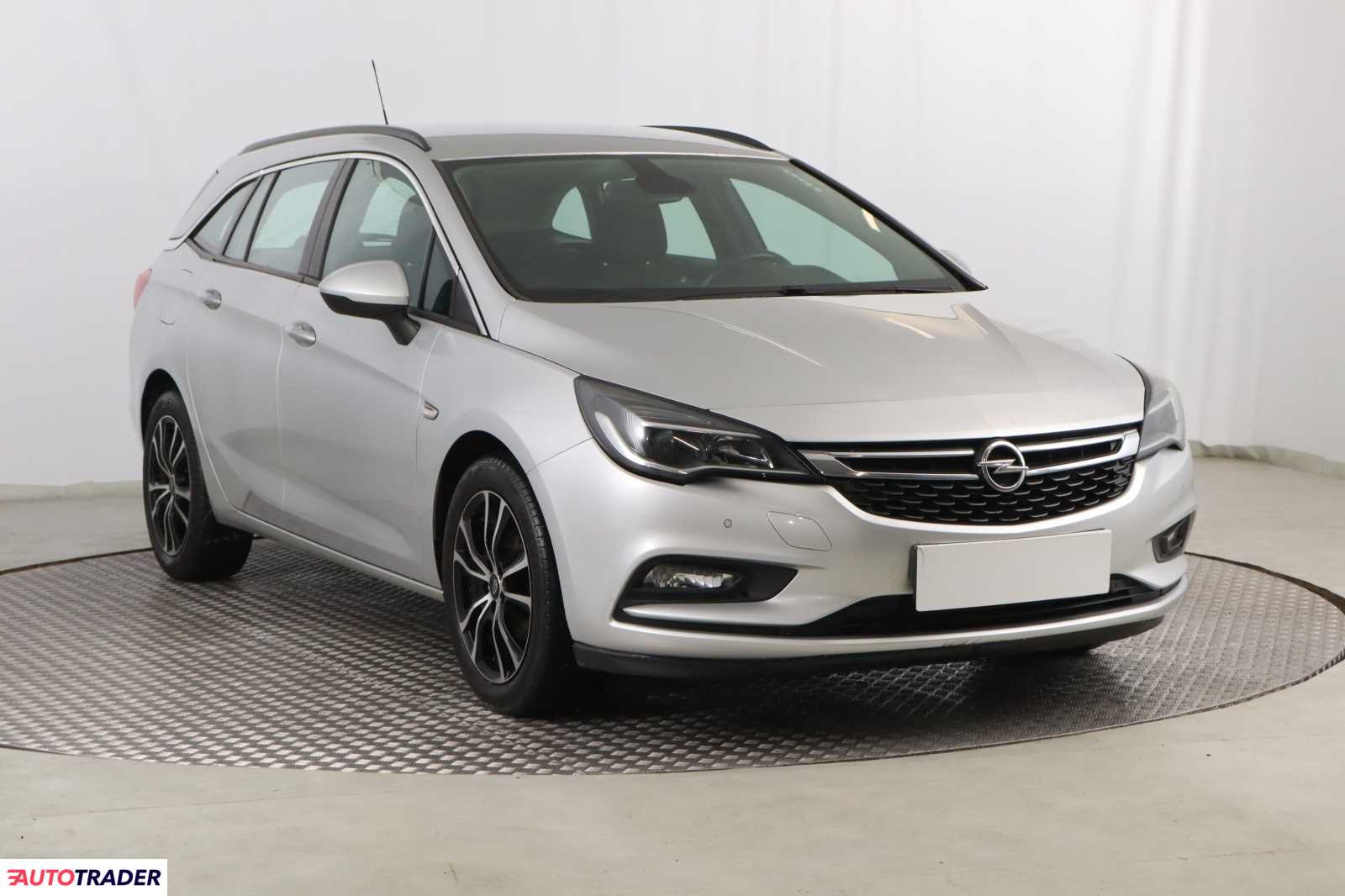Opel Astra 2017 1.4 123 KM