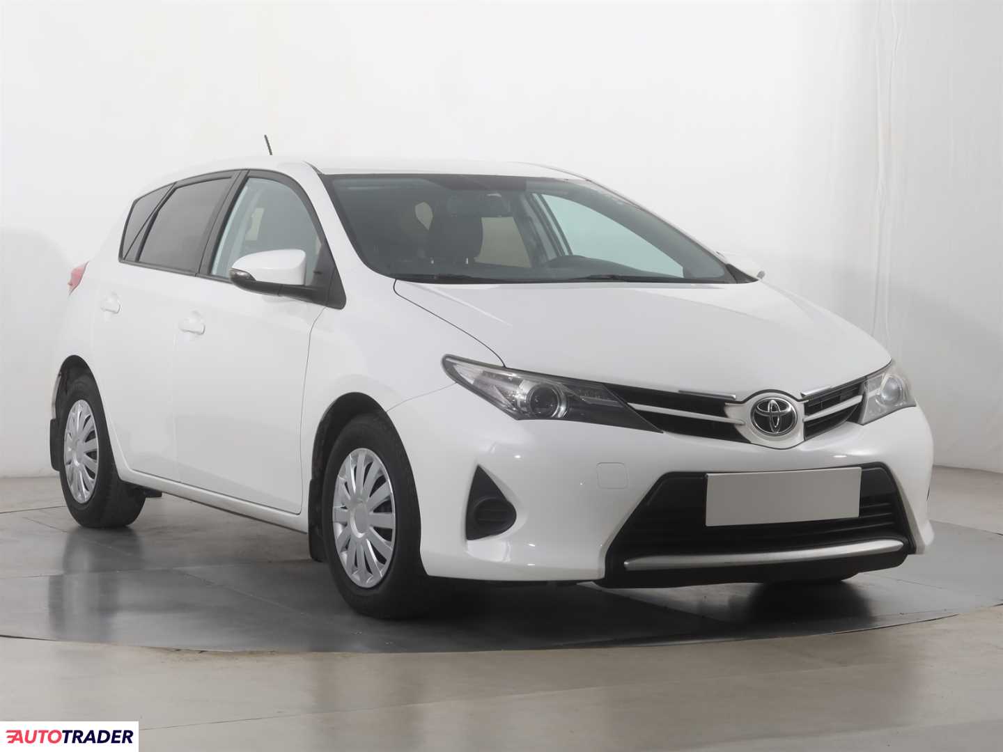 Toyota Auris 2014 1.3 97 KM