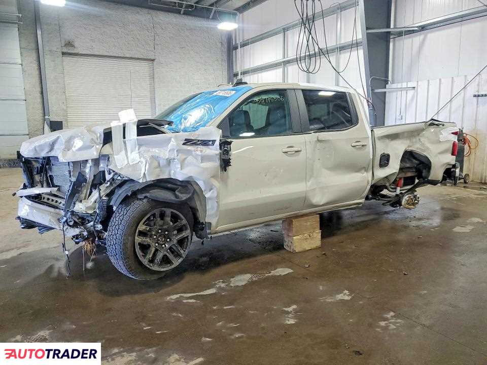 Chevrolet Silverado 2026 5