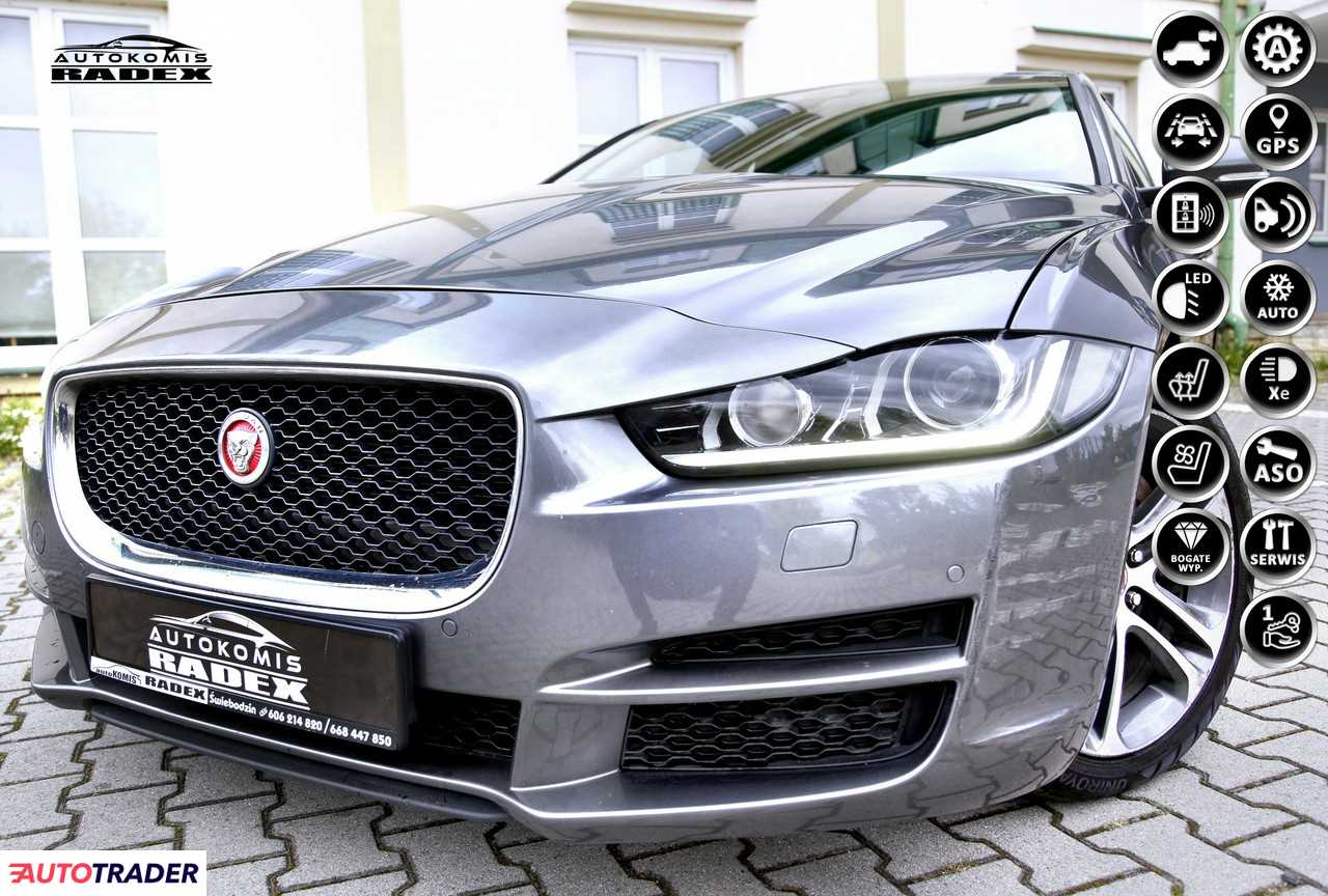 Jaguar XE 2018 2.0 180 KM