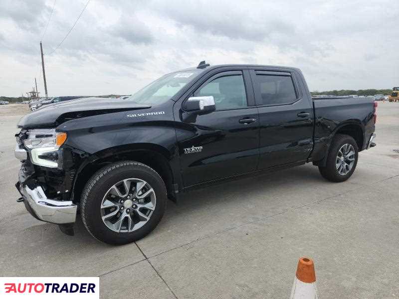 Chevrolet Silverado 2025 5