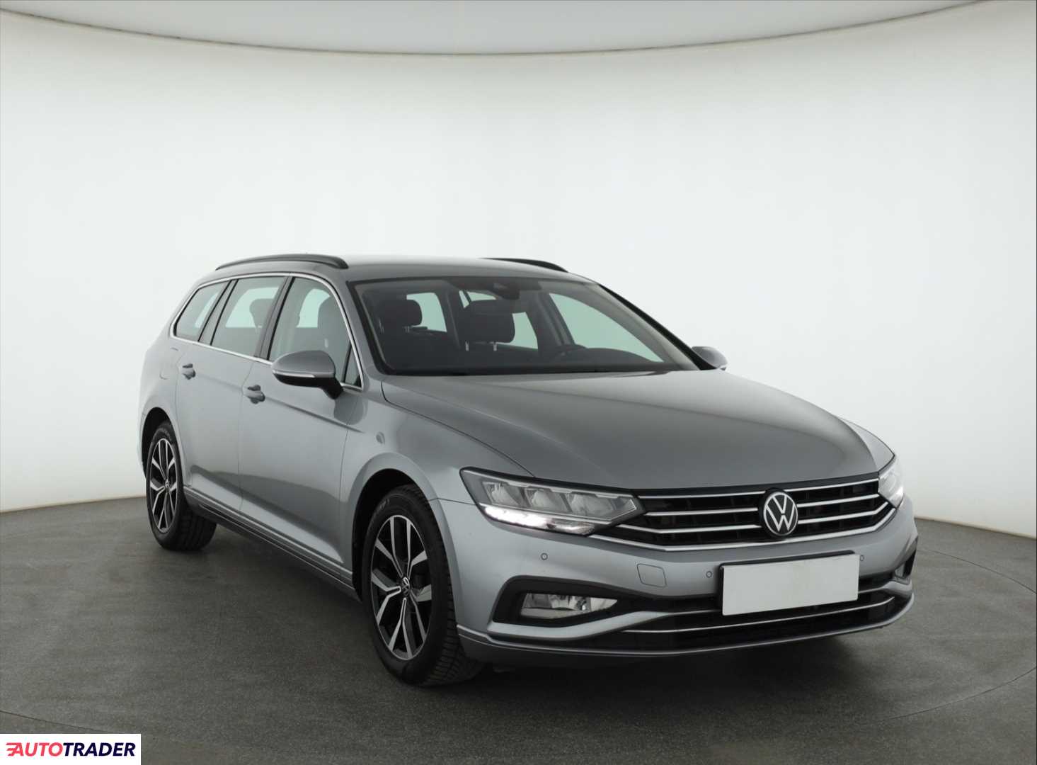 Volkswagen Passat 2022 2.0 147 KM