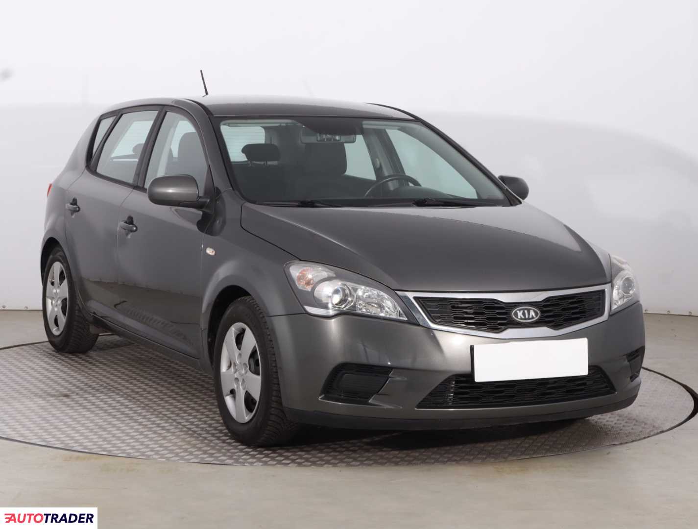 Kia Ceed 2009 1.4 107 KM