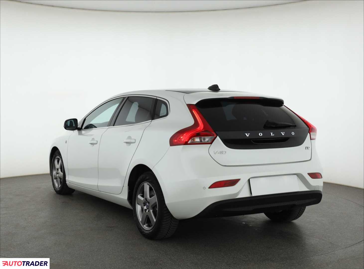 Volvo V40 2015 1.6 112 KM