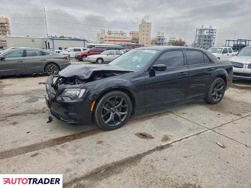 Chrysler 300C 2020 3