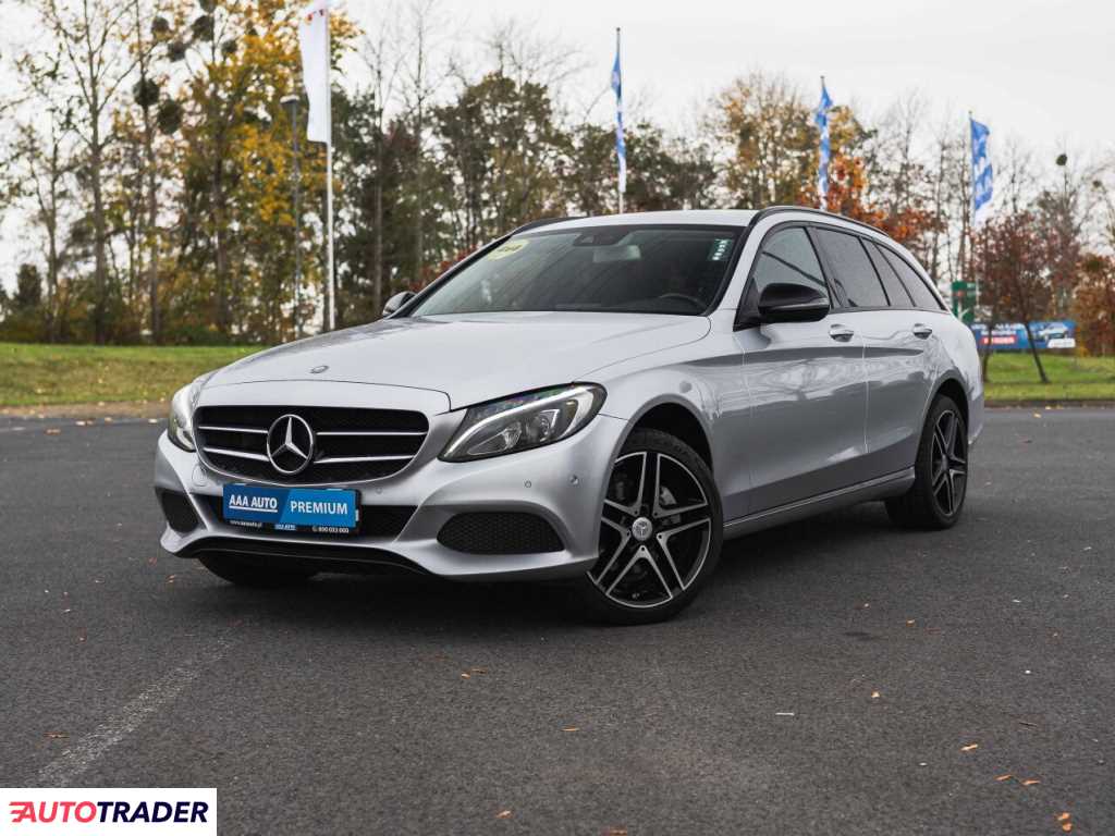 Mercedes C-klasa 2016 2.0 181 KM