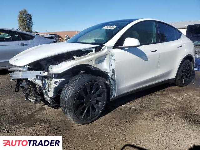 Tesla Model Y 2022 Tesla Model Y 2022