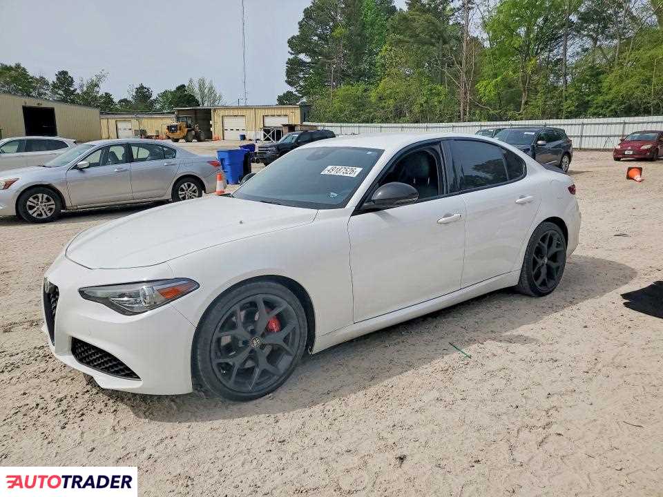 Alfa Romeo Giulia 2020 2