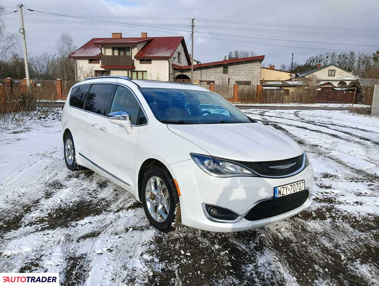 Chrysler Pacifica 2017 3.6 296 KM