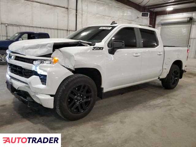 Chevrolet Silverado 2023 3