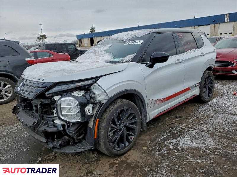 Mitsubishi Outlander 2023 2