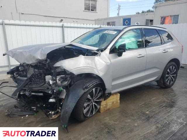 Volvo XC60 2.0 benzyna 2025r. (OPA LOCKA)