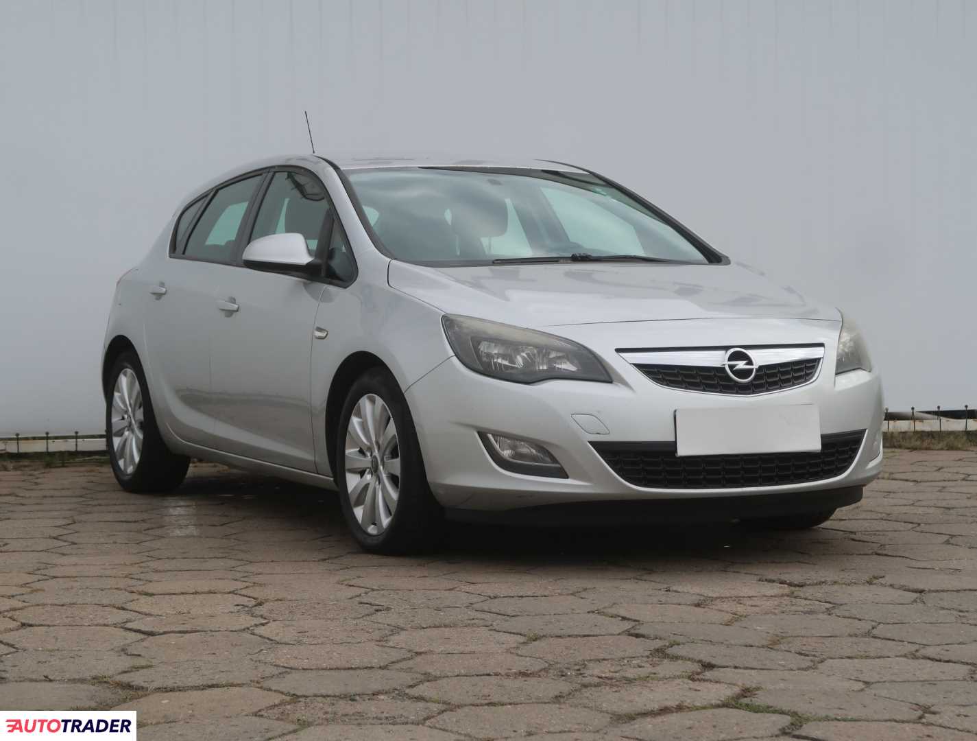 Opel Astra 2012 1.7 108 KM