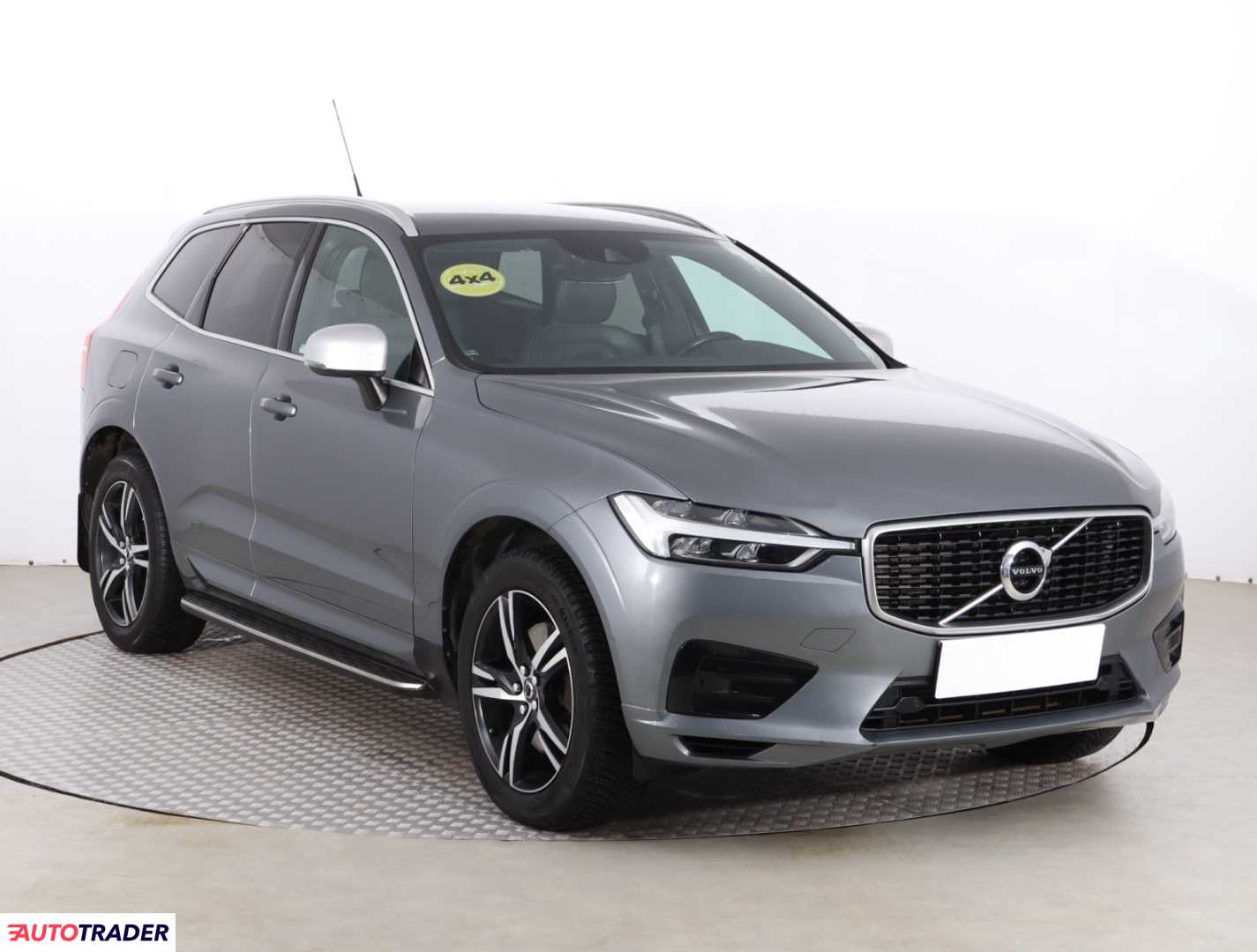 Volvo XC60 2018 2.0 246 KM