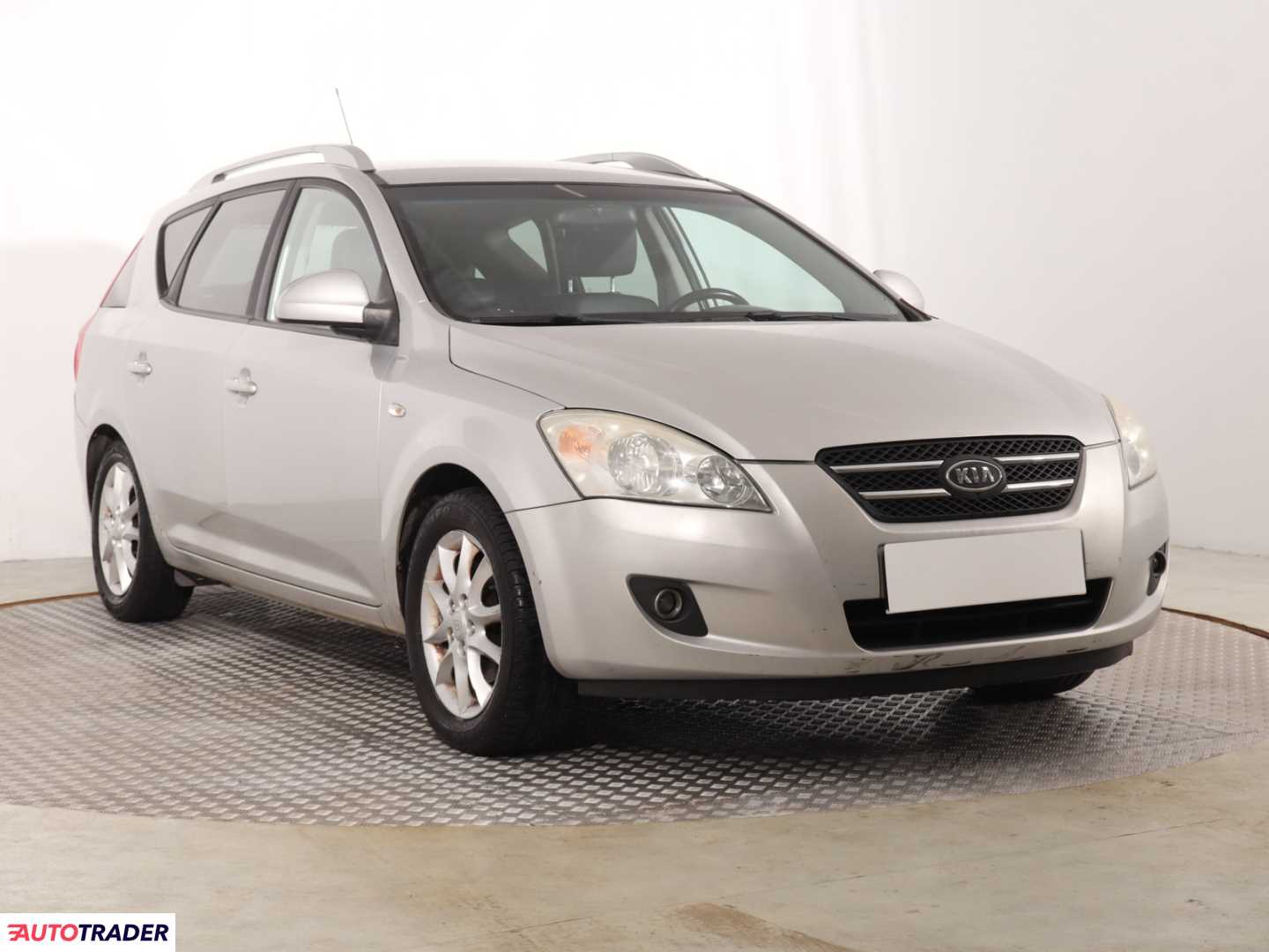 Kia Ceed 2009 1.6 124 KM