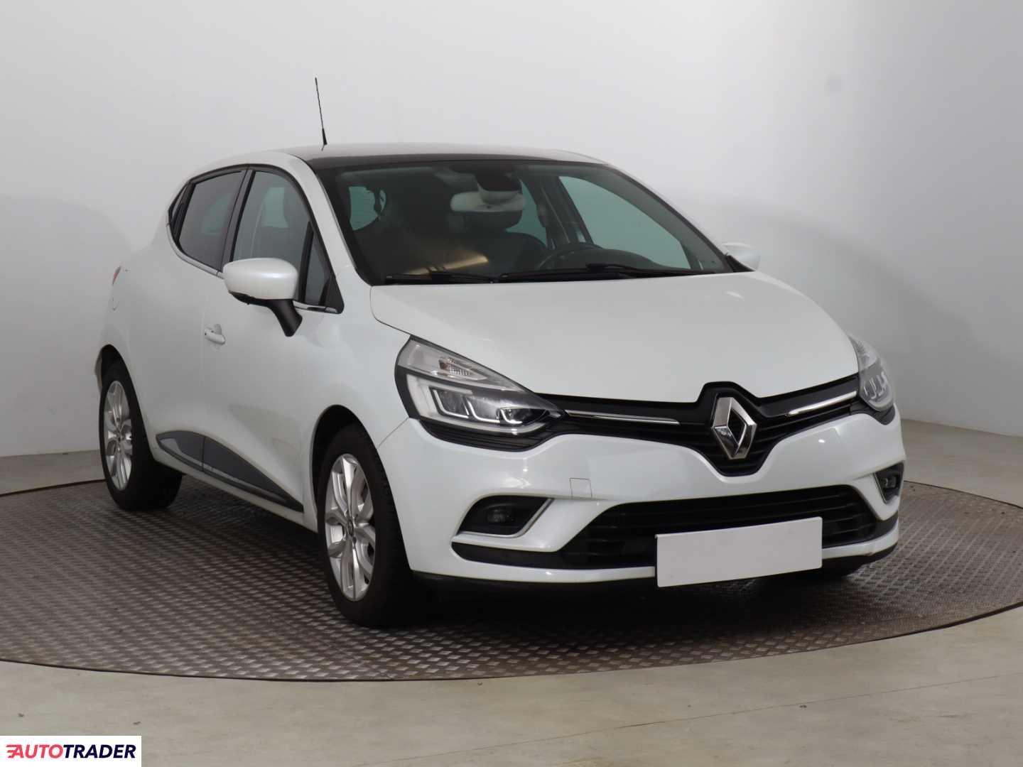 Renault Clio 2019 0.9 88 KM