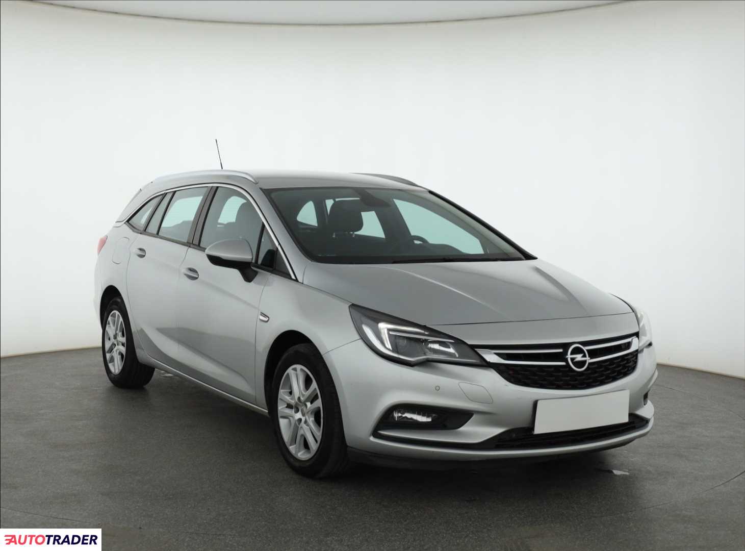 Opel Astra 2016 1.6 108 KM